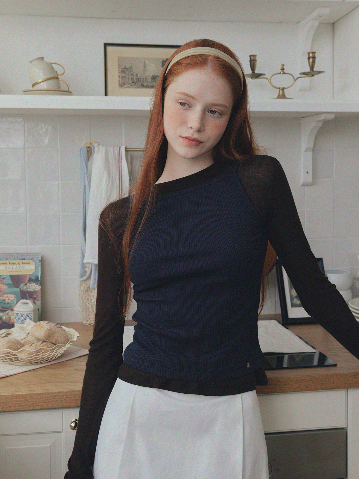 [TWEE] Urild Boat Neck Sleeveless Top